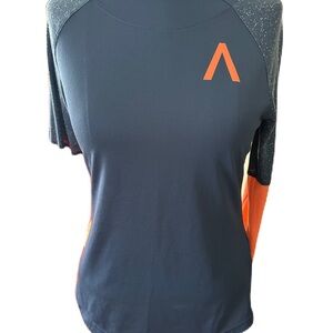 Adidas Women’s AKTIV Every Step Matters Running Long Sleeve Top. Size small